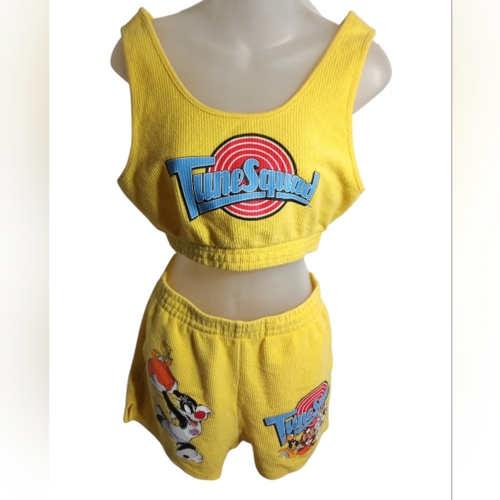 Space Jam Tune Squad Yellow Crop Top Shorts 2 Piece Cartoon Lounge Set Sz M - Picture 2 of 8